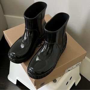 UGG Glossy Black Women's Rain Boots